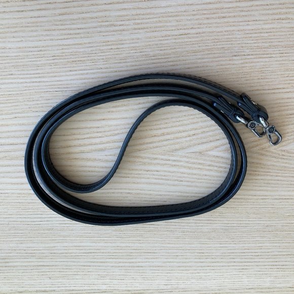 Black Marc Jacobs wallet on a chain bag - Picture 5 of 5